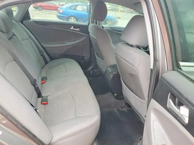 2011 HYUNDAI SONATA GLS  