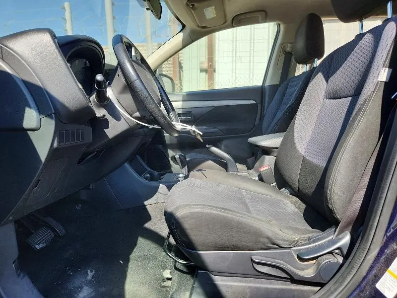 2015 MITSUBISHI OUTLANDER ES  
