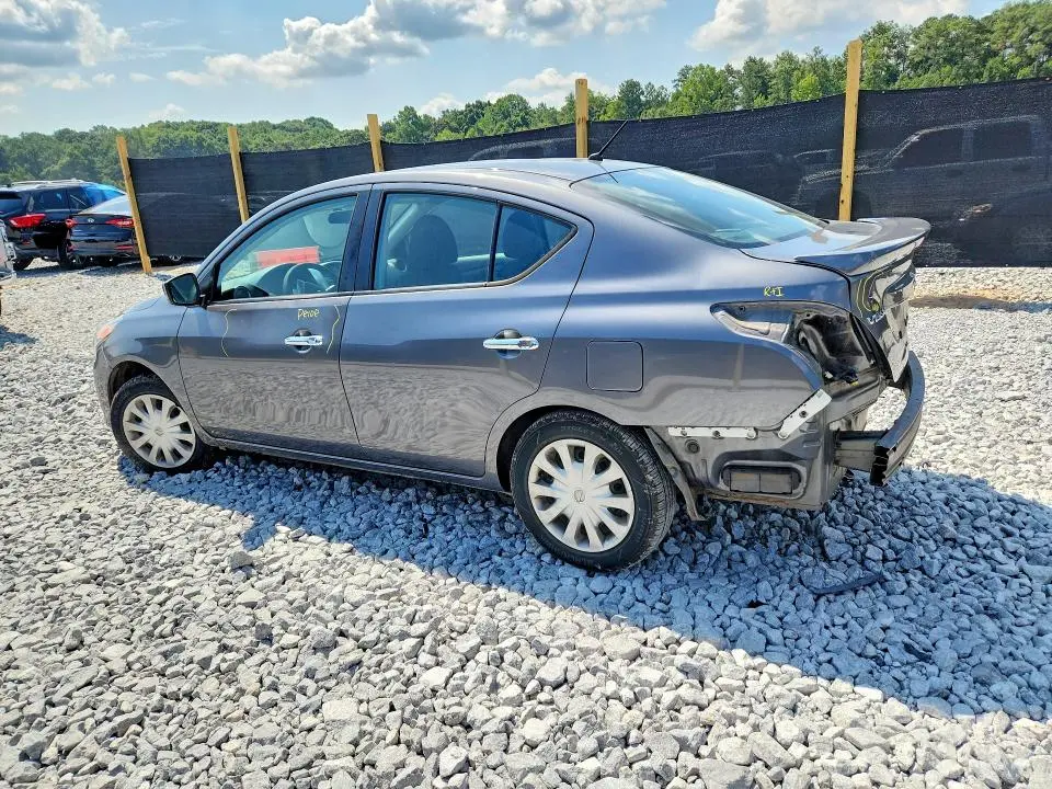 2018 NISSAN VERSA SV  