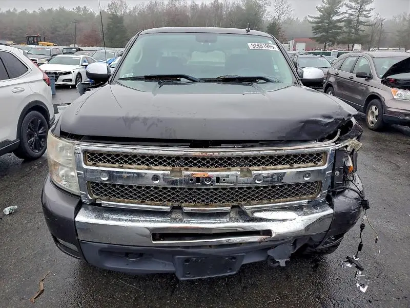 2011 CHEVROLET SILVERADO K1500 LT  