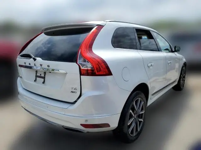 2016 VOLVO XC60 T6 PREMIER  