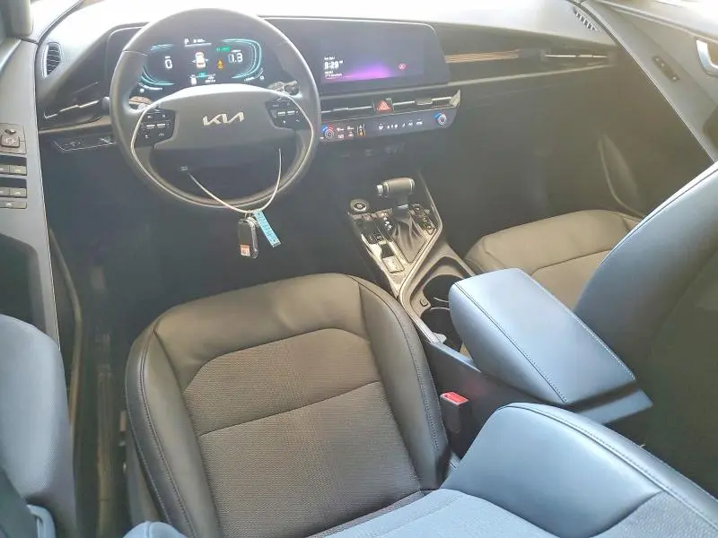 2024 KIA NIRO EX  