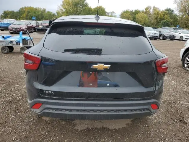 2025 CHEVROLET TRAX LS  