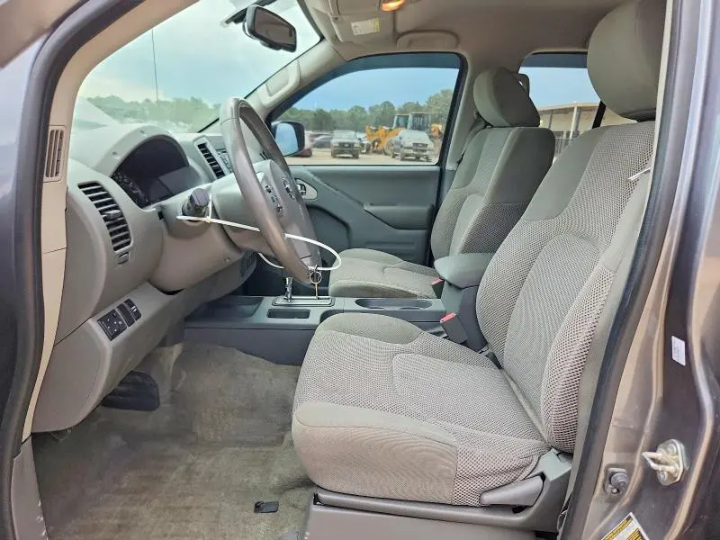 2018 NISSAN FRONTIER SV  