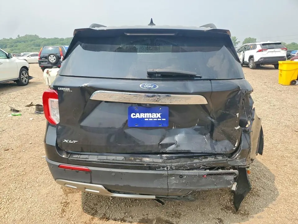 2021 FORD EXPLORER XLT  