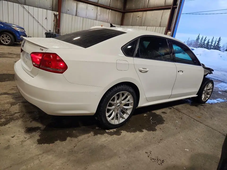 2014 VOLKSWAGEN PASSAT S  