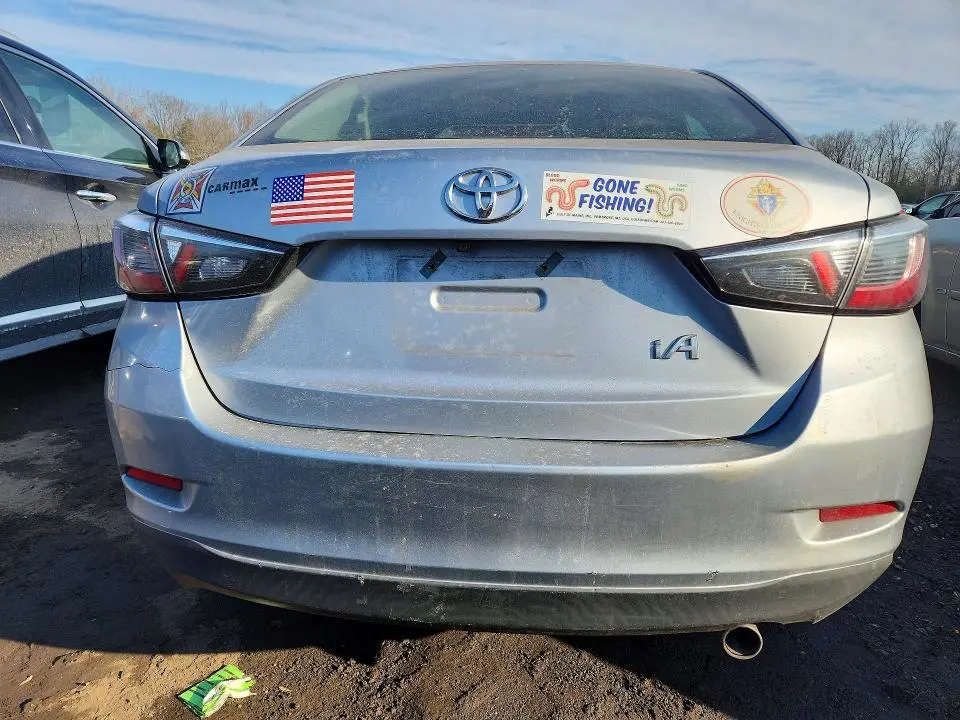 2017 TOYOTA YARIS IA   