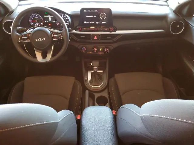 2022 KIA FORTE FE  