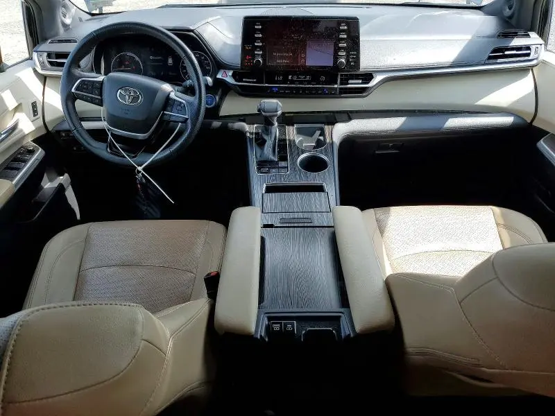 2023 TOYOTA SIENNA LIMITED 7-PASSENGER  