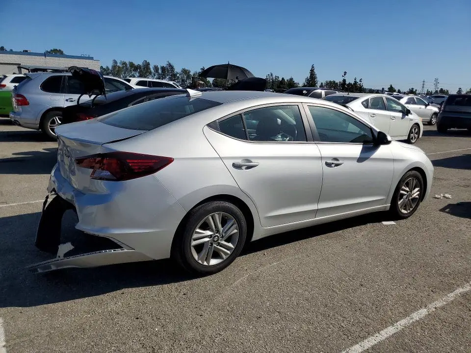 2020 HYUNDAI ELANTRA SEL  