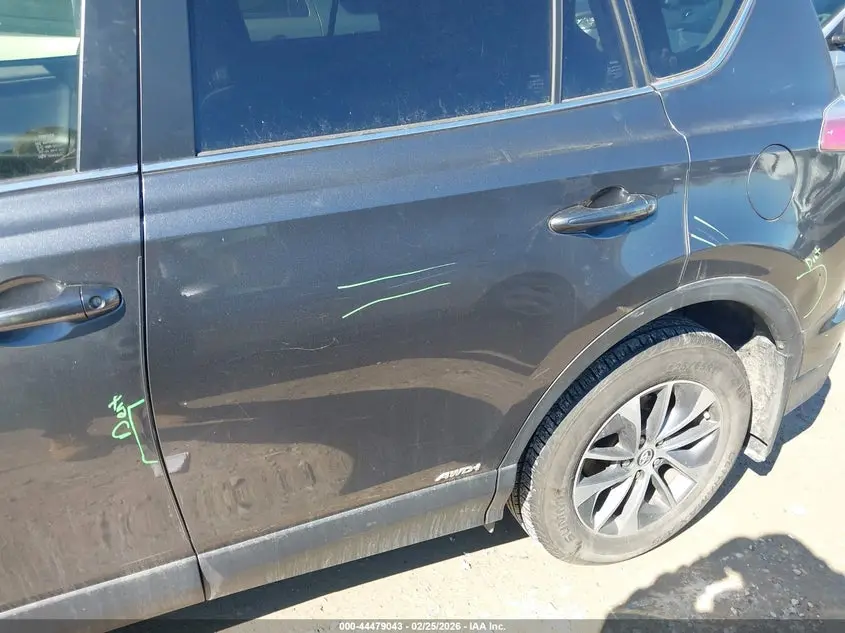 2018 TOYOTA RAV4 HYBRID XLE