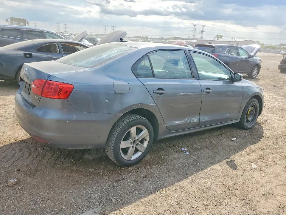 2012 VOLKSWAGEN JETTA TDI  