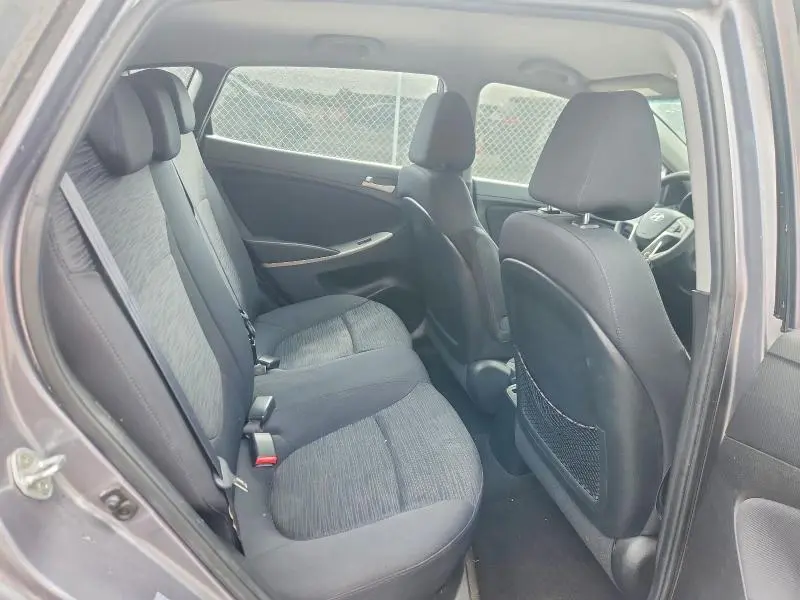 2015 HYUNDAI ACCENT GS  