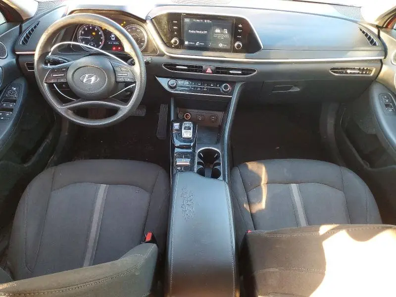 2022 HYUNDAI SONATA SE  