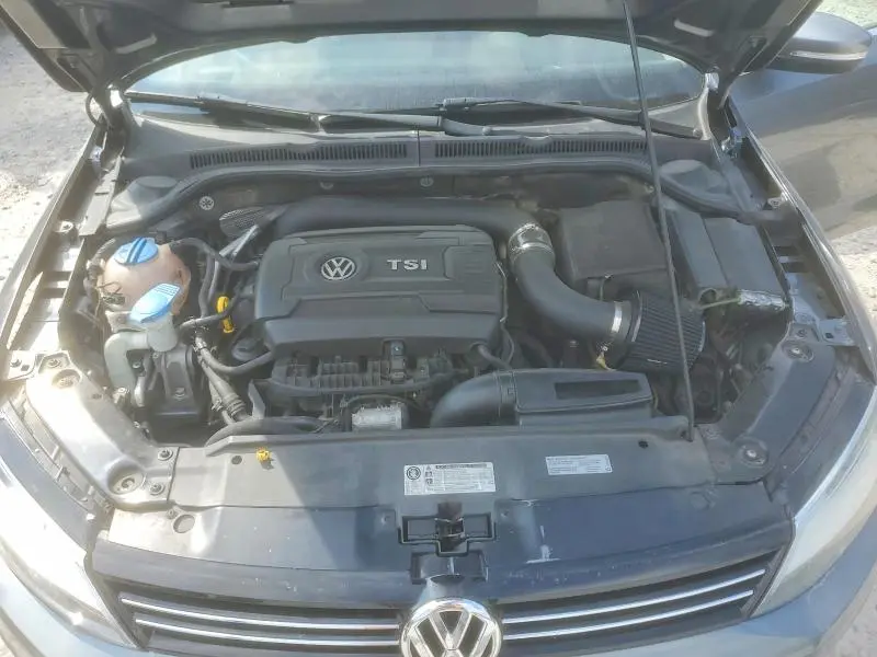 2014 VOLKSWAGEN JETTA SE  
