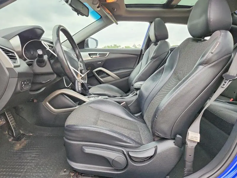 2013 HYUNDAI VELOSTER BASE  
