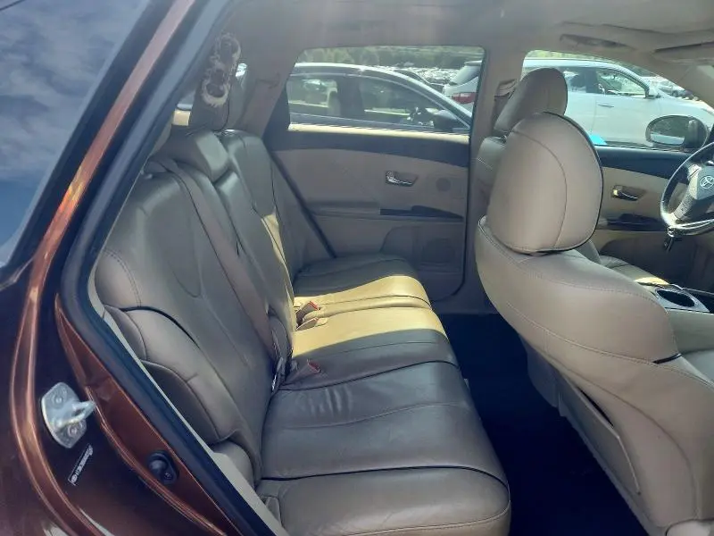 2010 TOYOTA VENZA AWD V6  