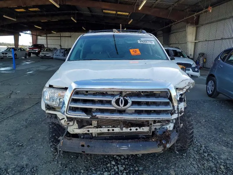 2011 TOYOTA SEQUOIA PLATINUM  