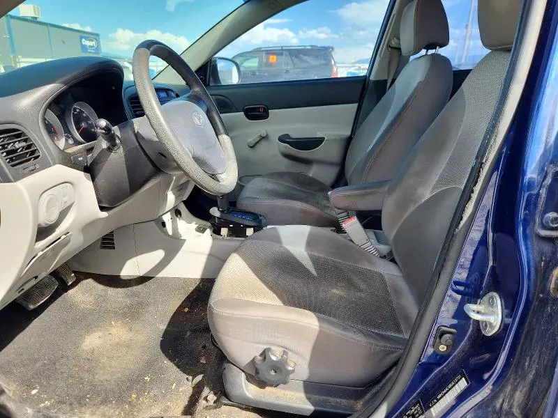 2011 HYUNDAI ACCENT GLS  