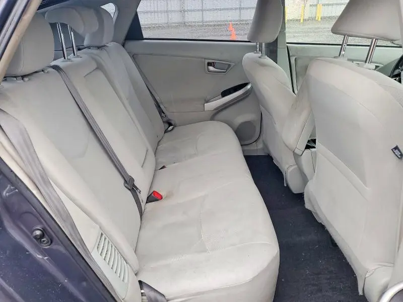 2014 TOYOTA PRIUS THREE  