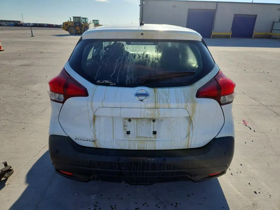 2020 NISSAN KICKS S  