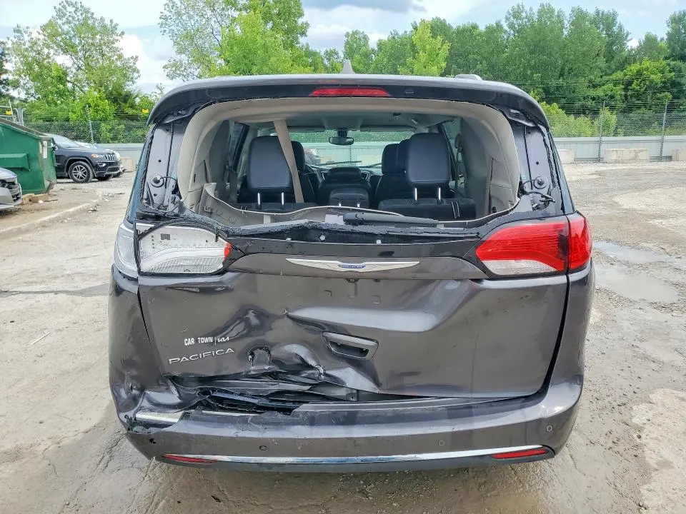2018 CHRYSLER PACIFICA TOURING L PLUS  