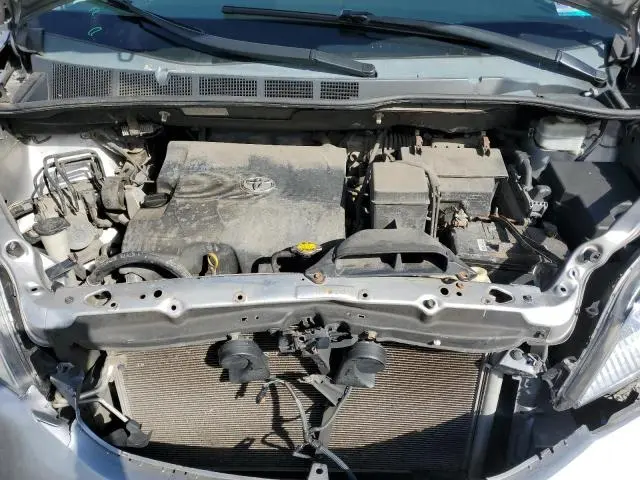 2011 TOYOTA SIENNA LE  