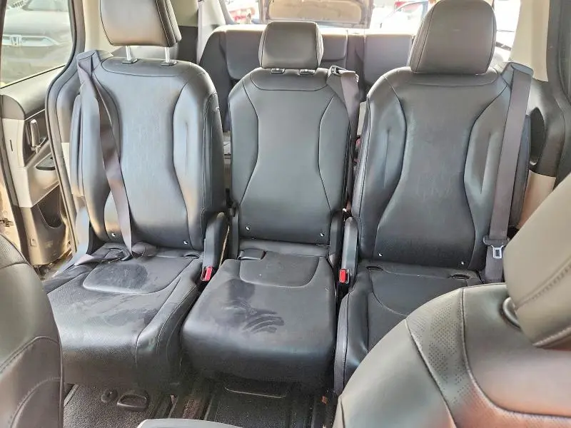 2023 KIA CARNIVAL LX  