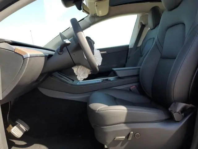 2025 TESLA MODEL Y 