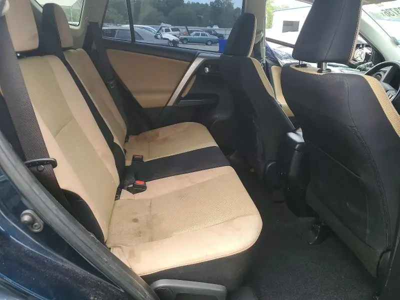 2017 TOYOTA RAV4 XLE  