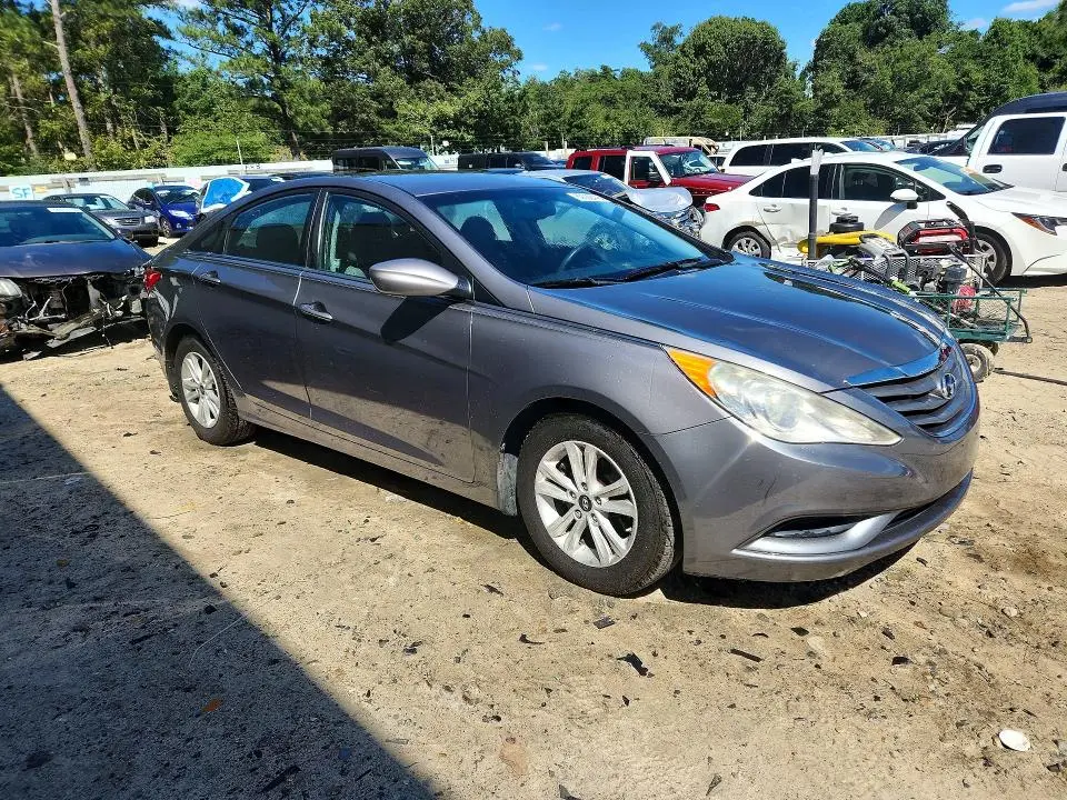 2012 HYUNDAI SONATA GLS  