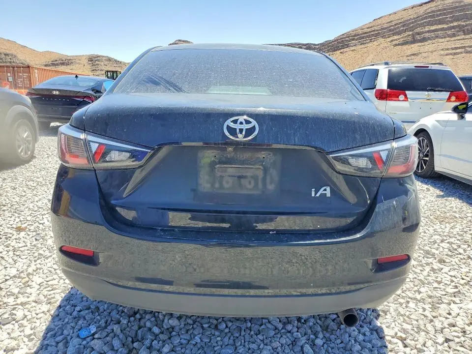 2017 TOYOTA YARIS IA BASE  