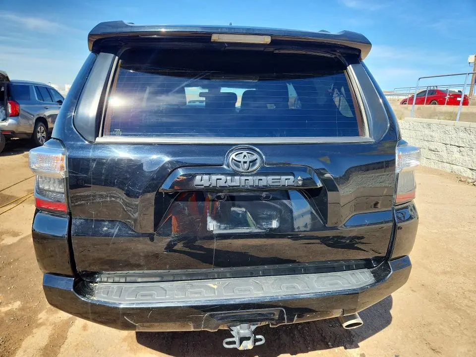 2023 TOYOTA 4RUNNER SR5 PREMIUM  