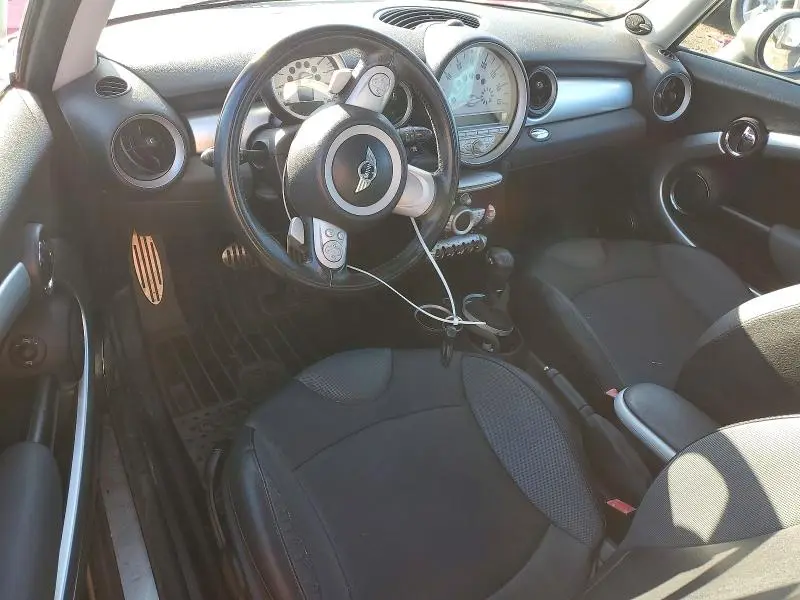 2010 MINI COOPER S  