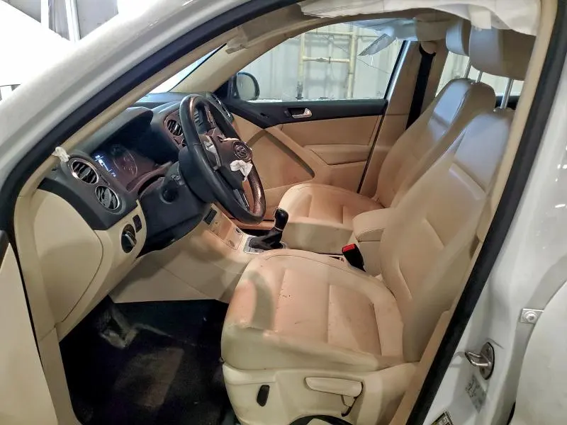 2017 VOLKSWAGEN TIGUAN S  