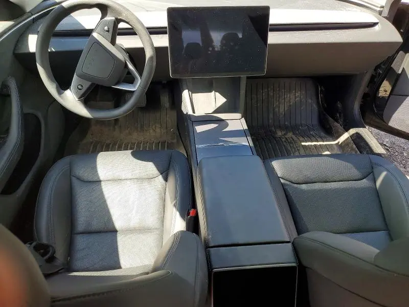 2024 TESLA 3   