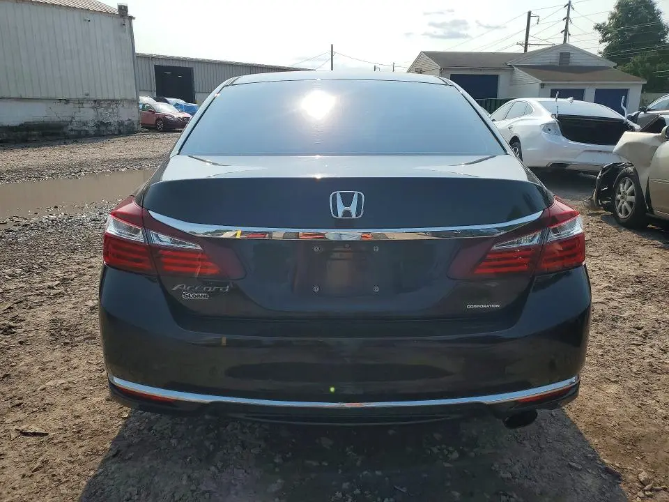 2017 HONDA ACCORD LX  