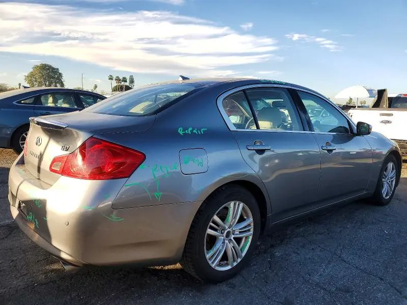 2010 INFINITI G37 BASE  