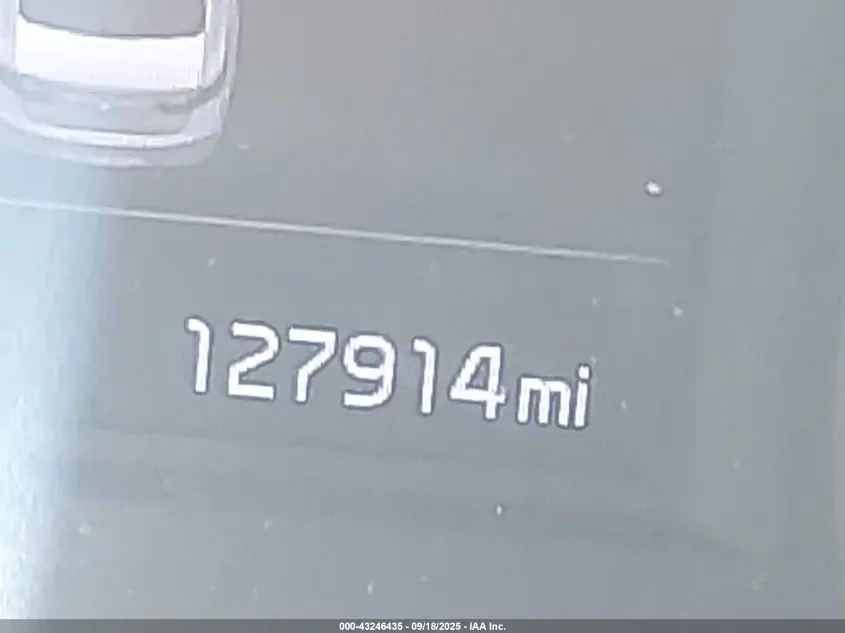 2017 KIA CADENZA PREMIUM