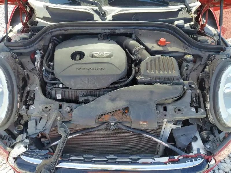 2018 MINI COOPER S  