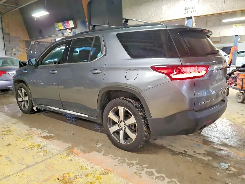 2020 CHEVROLET TRAVERSE LT  