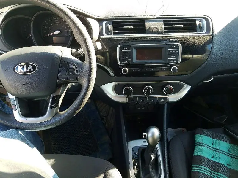 2016 KIA RIO LX  