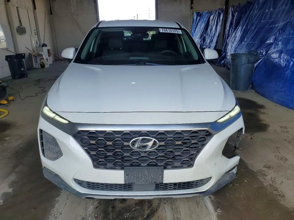 2019 HYUNDAI SANTA FE SE  