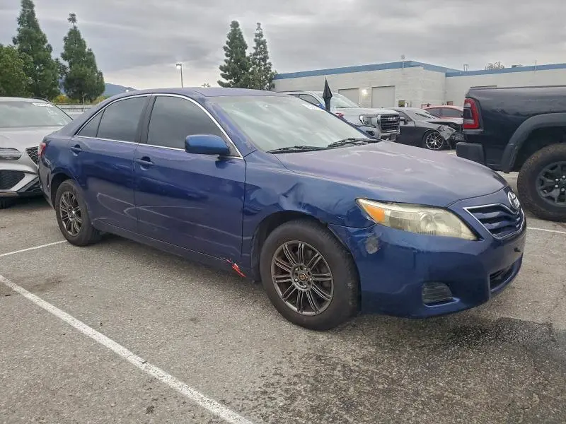 2011 TOYOTA CAMRY BASE  