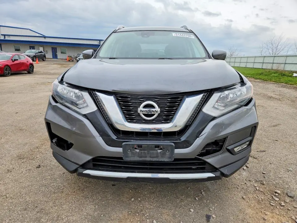 2017 NISSAN ROGUE SL  