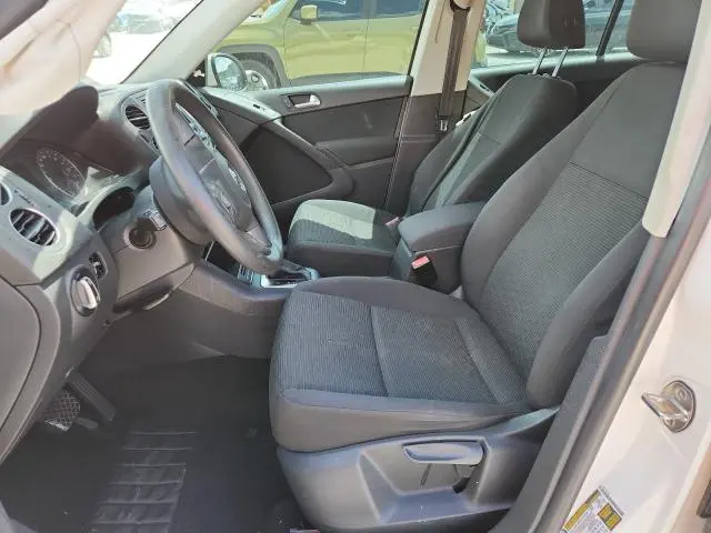2012 VOLKSWAGEN TIGUAN S