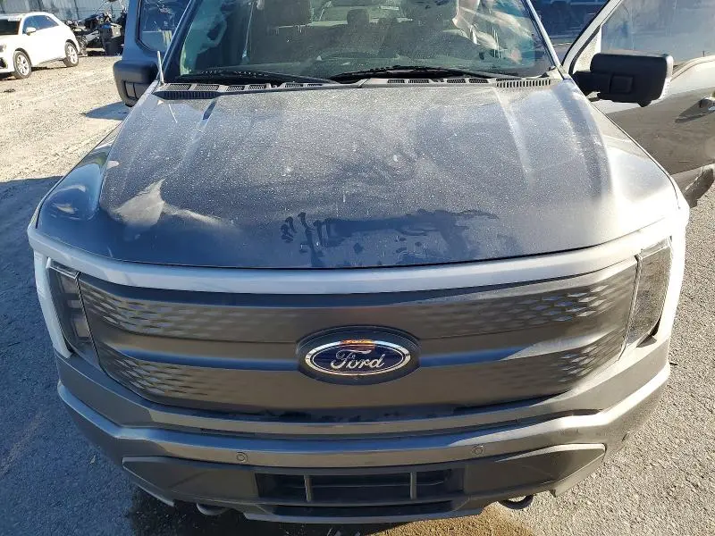 2023 FORD F150 LIGHTNING PRO  