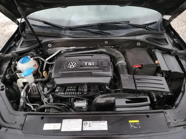 2017 VOLKSWAGEN PASSAT SE  