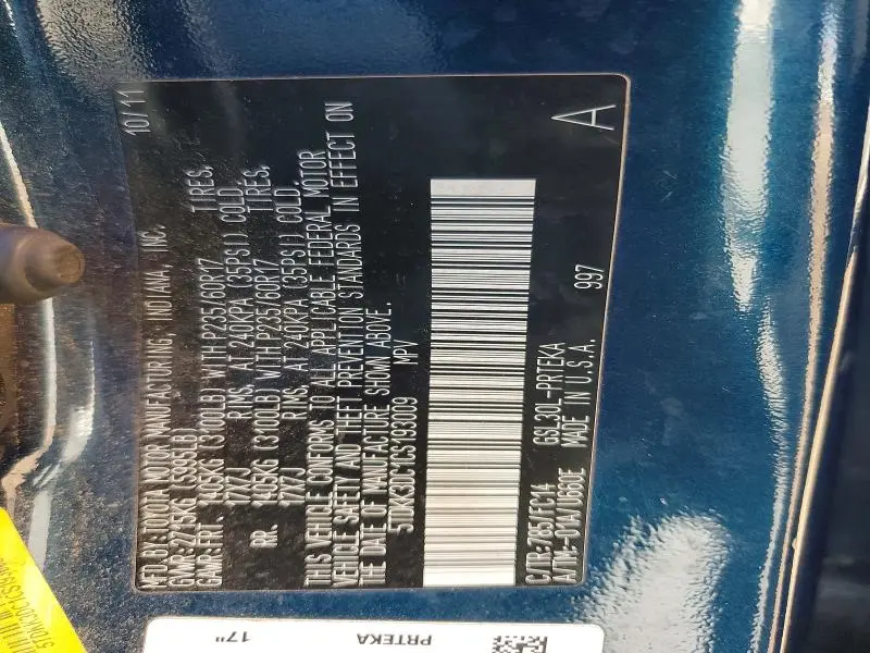 2012 TOYOTA SIENNA LE 8-PASSENGER  