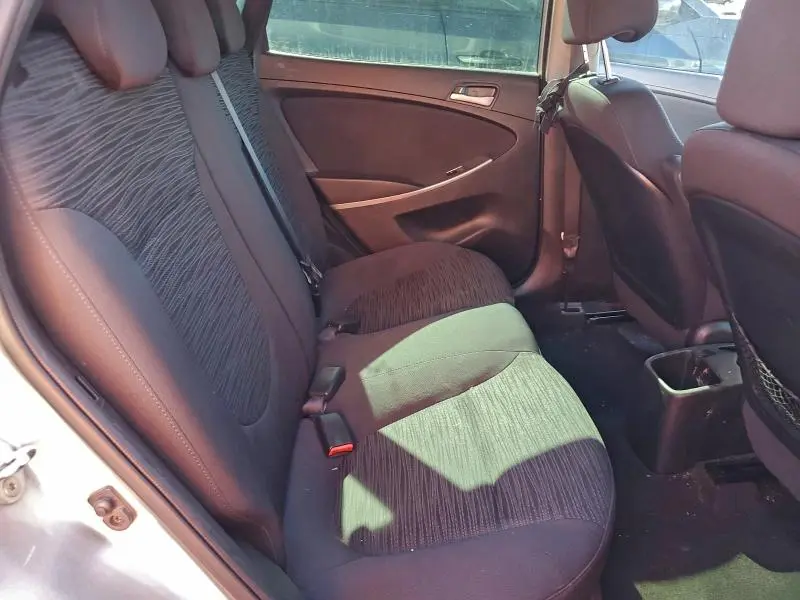 2015 HYUNDAI ACCENT GS  